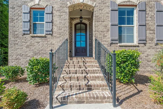 $685,000 | 1040 Peyton View Court, Alpharetta, GA 30004