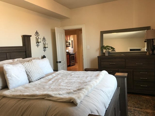 3511 North Racine Avenue, Unit 3E Chicago, IL 60657 - Photo 5 of 9