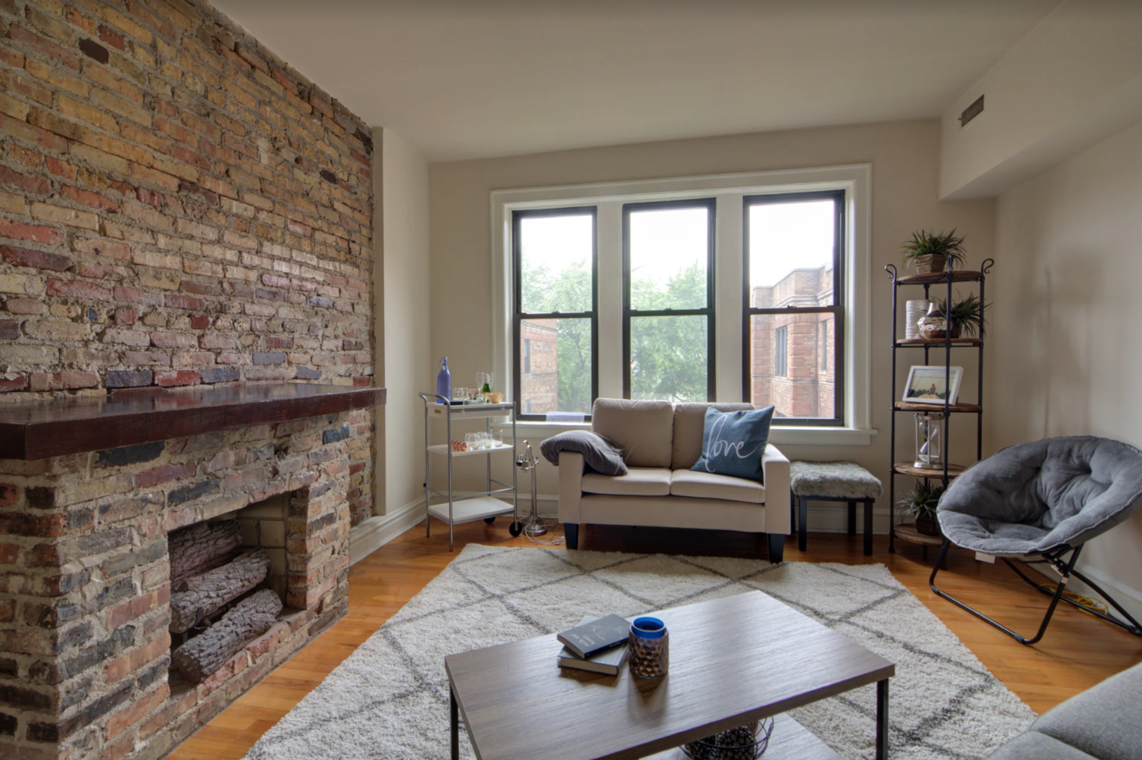 3511 North Racine Avenue, Unit 3E Chicago, IL 60657 - Photo 7 of 9