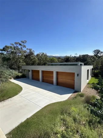 $1,099,000 | 2171 East Lemon Heights Drive, North Tustin, CA 92705