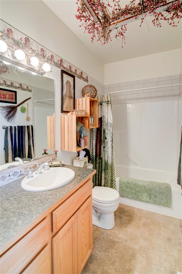 6101 South Chapman Road Greenacres, WA 99016 - Photo 11 of 20