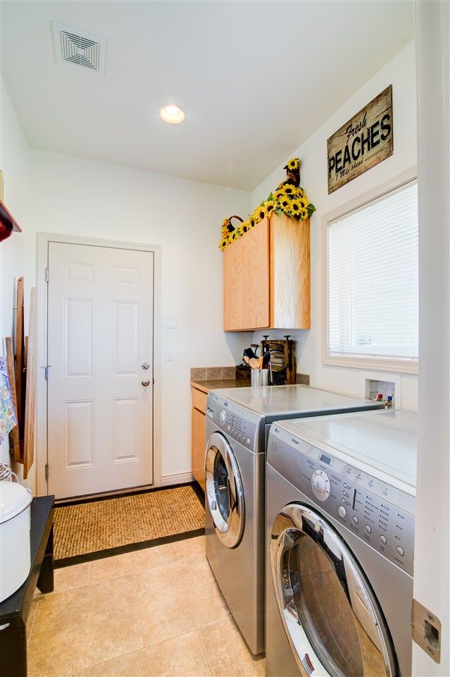 6101 South Chapman Road Greenacres, WA 99016 - Photo 14 of 20