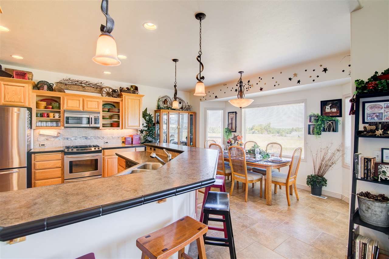 6101 South Chapman Road Greenacres, WA 99016 - Photo 5 of 20