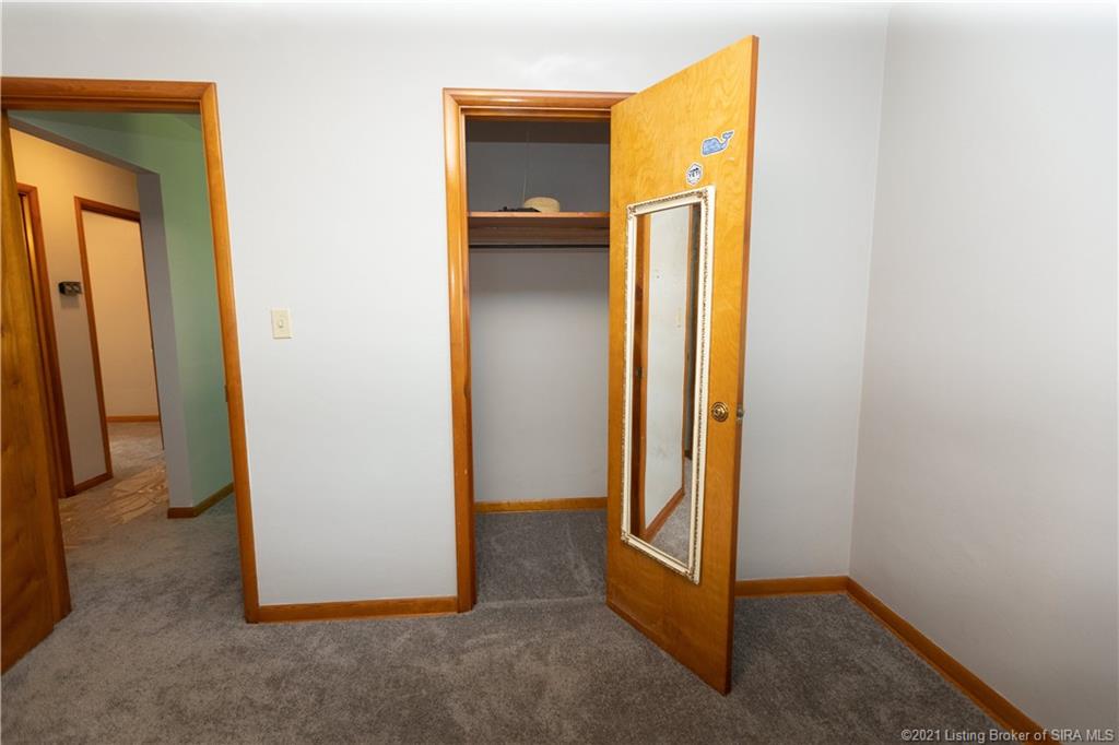 4614 Grant Line Road New Albany, IN 47150 - Photo 13 of 36 Gallery Image 13