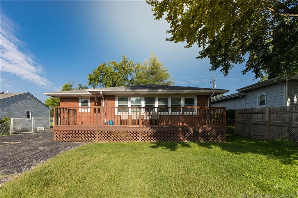 4614 Grant Line Road New Albany, IN 47150 - Photo 4 of 36 Gallery Image 4