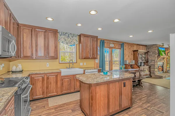 $299,000 | 81 Silver Pond Lane, Hemingway, SC 29554