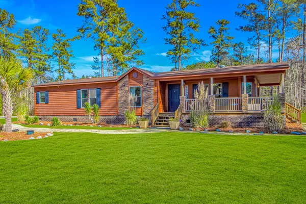 $299,000 | 81 Silver Pond Lane, Hemingway, SC 29554