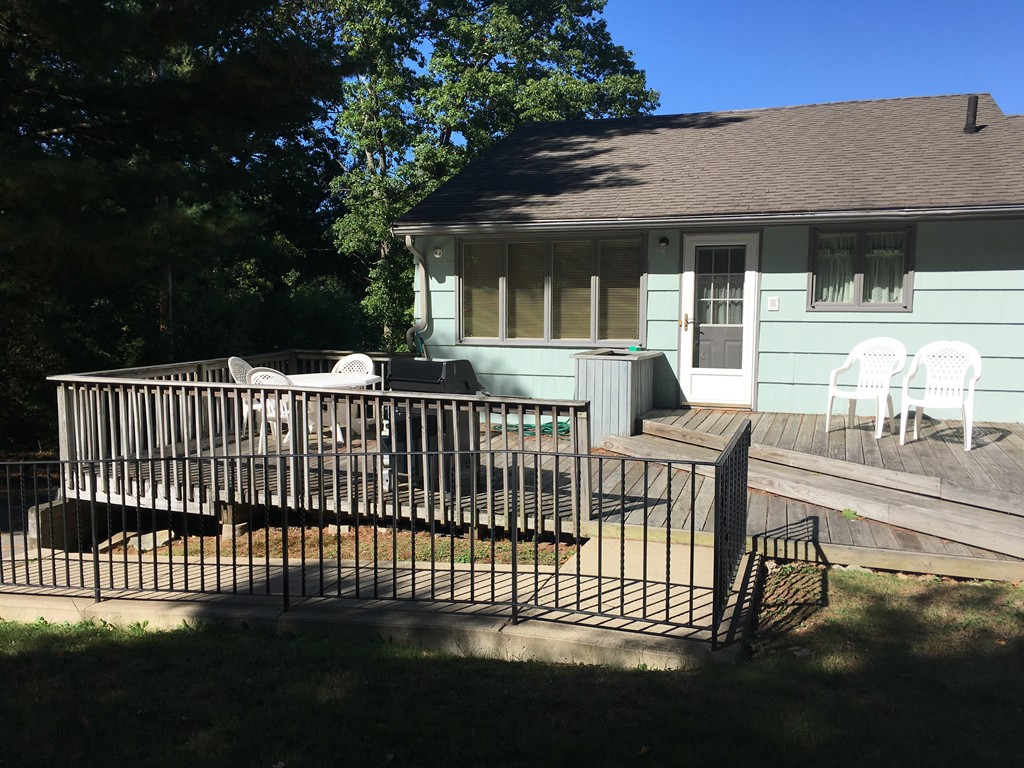 77 Great Woods Road Saugus, MA 01906 - Photo 3 of 12 Gallery Image 3