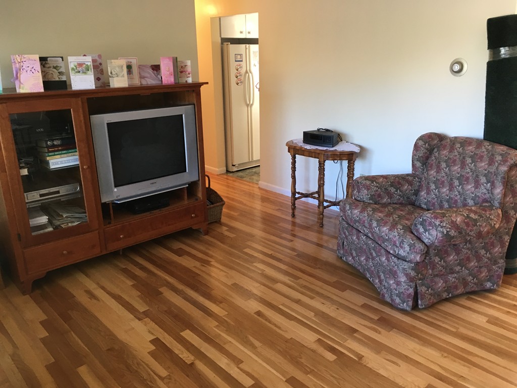 77 Great Woods Road Saugus, MA 01906 - Photo 5 of 12 Gallery Image 5