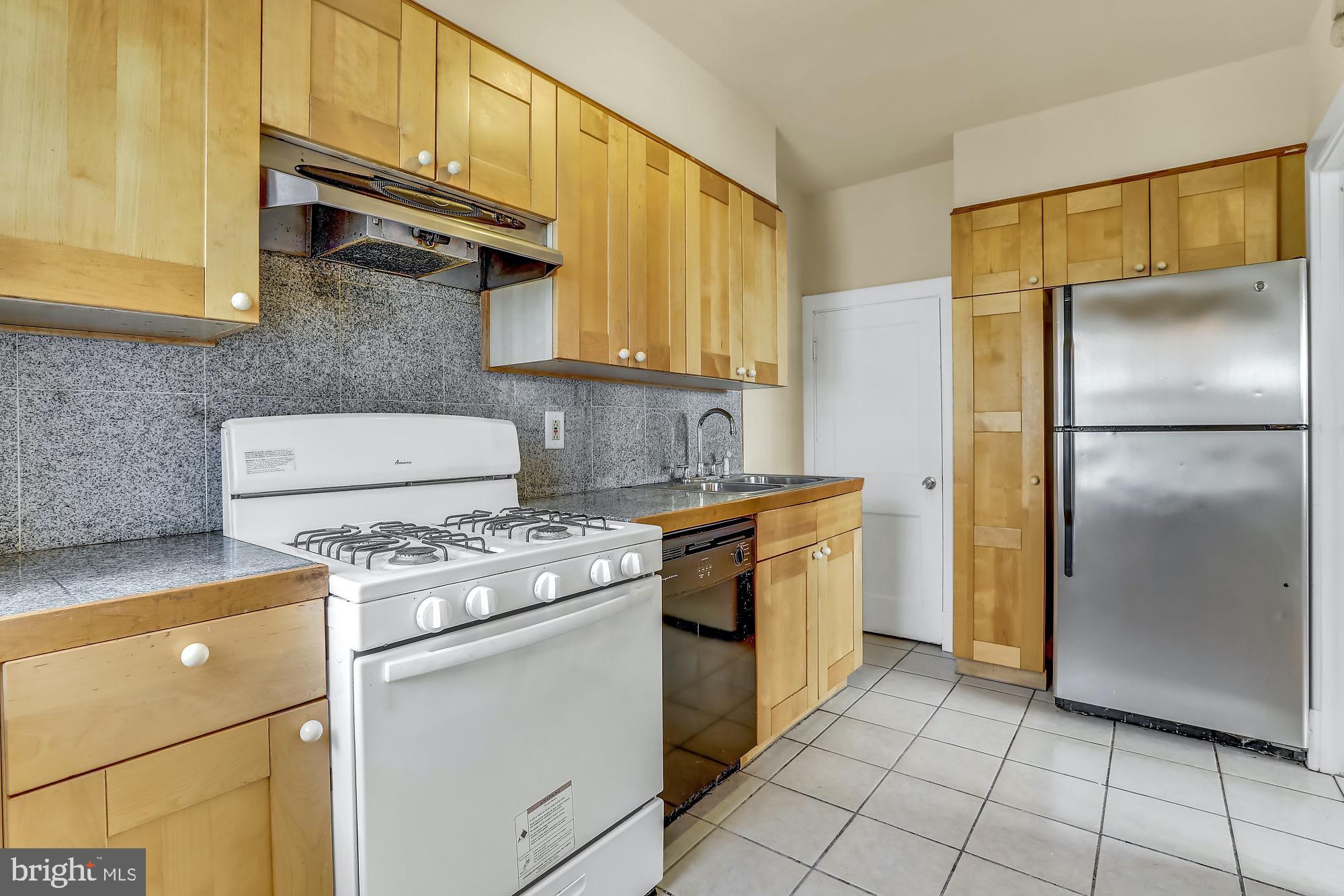 109 Chatham Road Upper Darby, PA 19082 - Photo 12 of 31 Kitchen