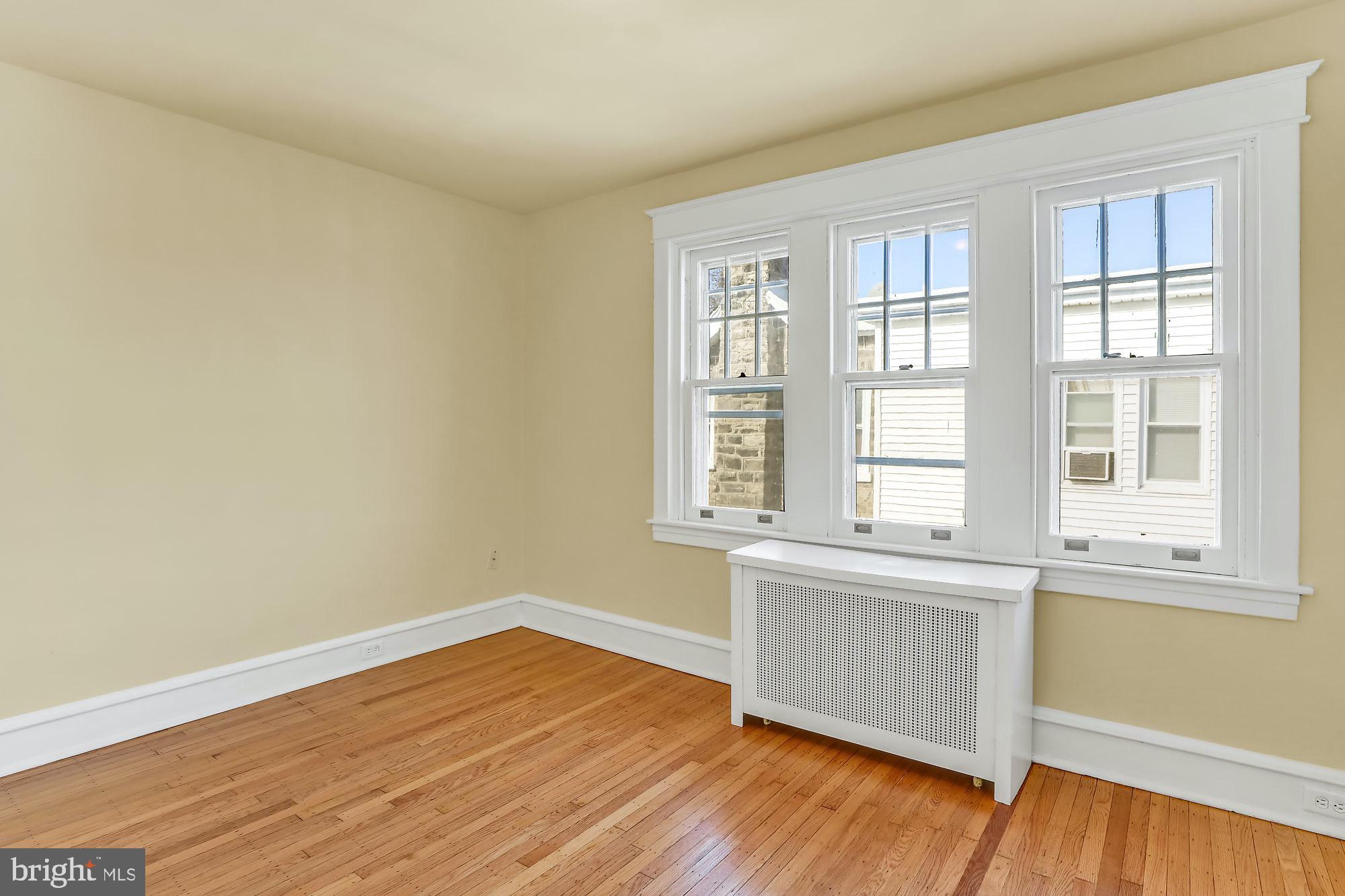 109 Chatham Road Upper Darby, PA 19082 - Photo 22 of 31 2nd Bedroom