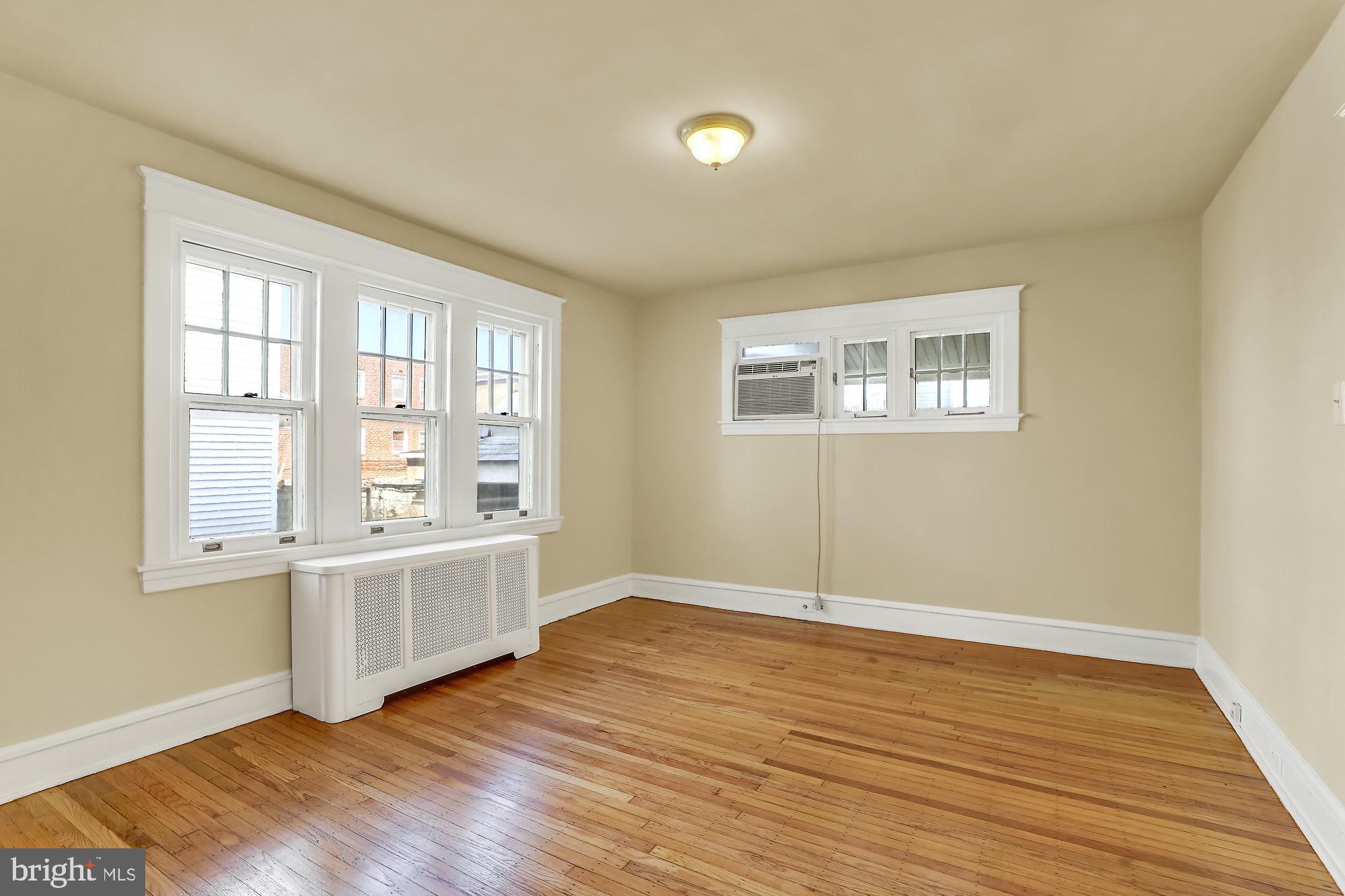 109 Chatham Road Upper Darby, PA 19082 - Photo 8 of 31 Dining Room