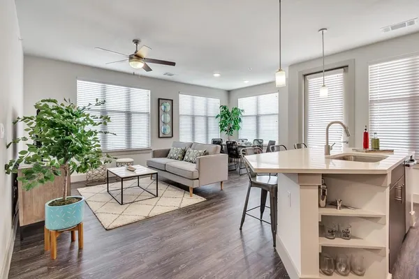 $1,425 | 10550 North Central Expressway, Unit 453, Dallas, TX 75231
