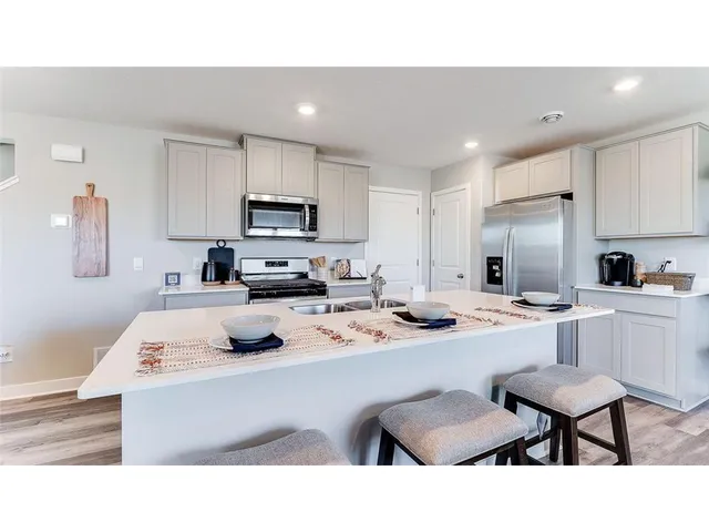 $2,750 | 13664 Ringneck Way, Rogers, MN 55374