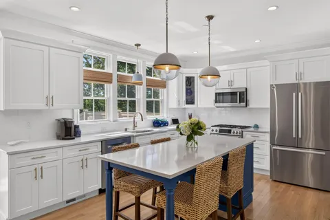 $1,295,000 | 1090 Shore Road, Unit 13, Pocasset, MA 02559