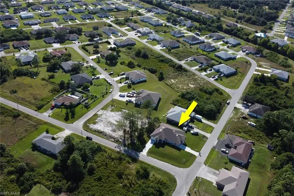 $1,800 | 4501 15th Street Southwest, Lehigh Acres, FL 33973