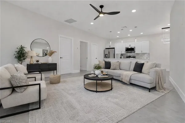 $1,800 | 4501 15th Street Southwest, Lehigh Acres, FL 33973