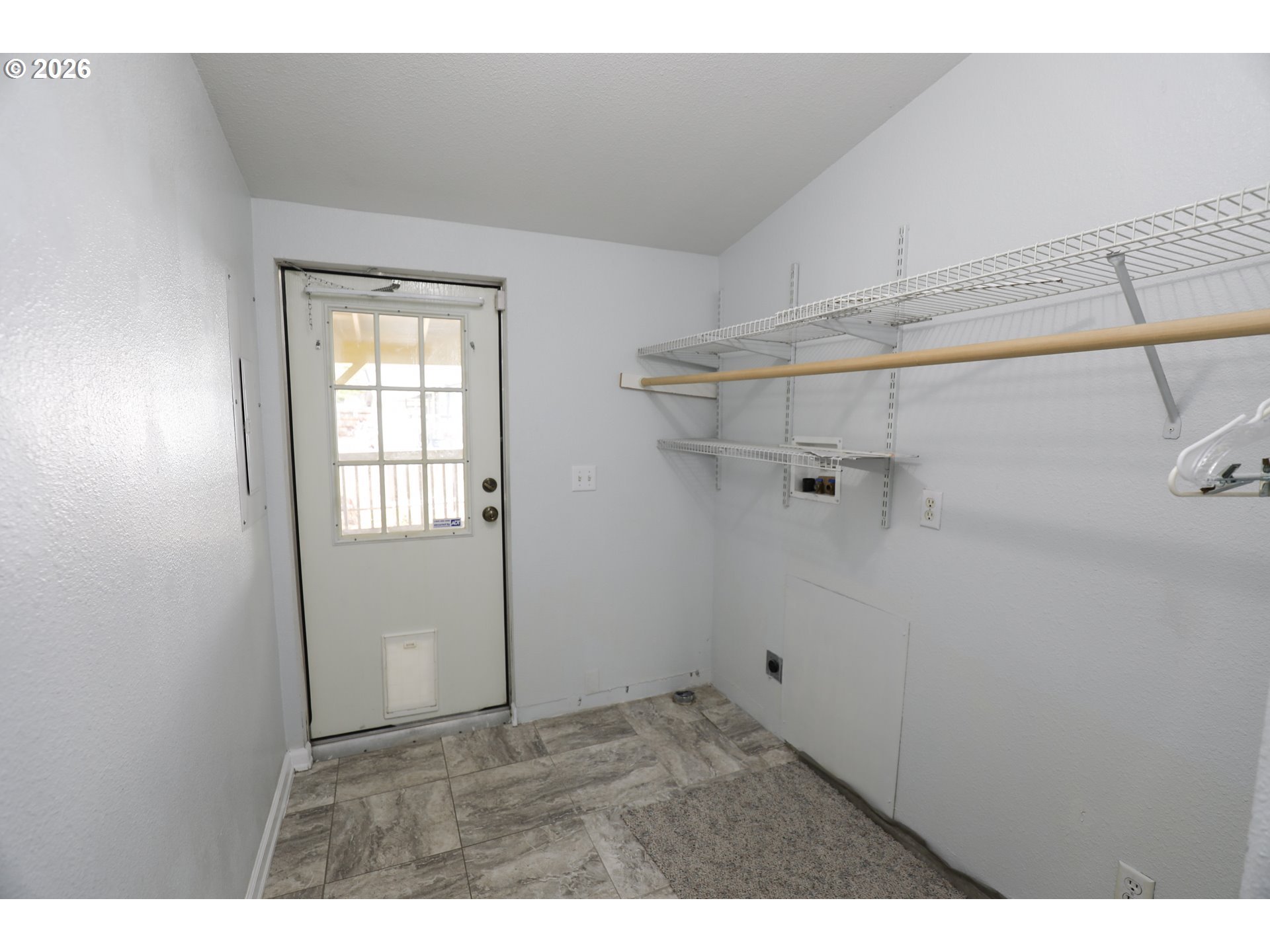 210 Northwest Timothy Avenue Winston, OR 97496 - Photo 30 of 48 a view of an empty room