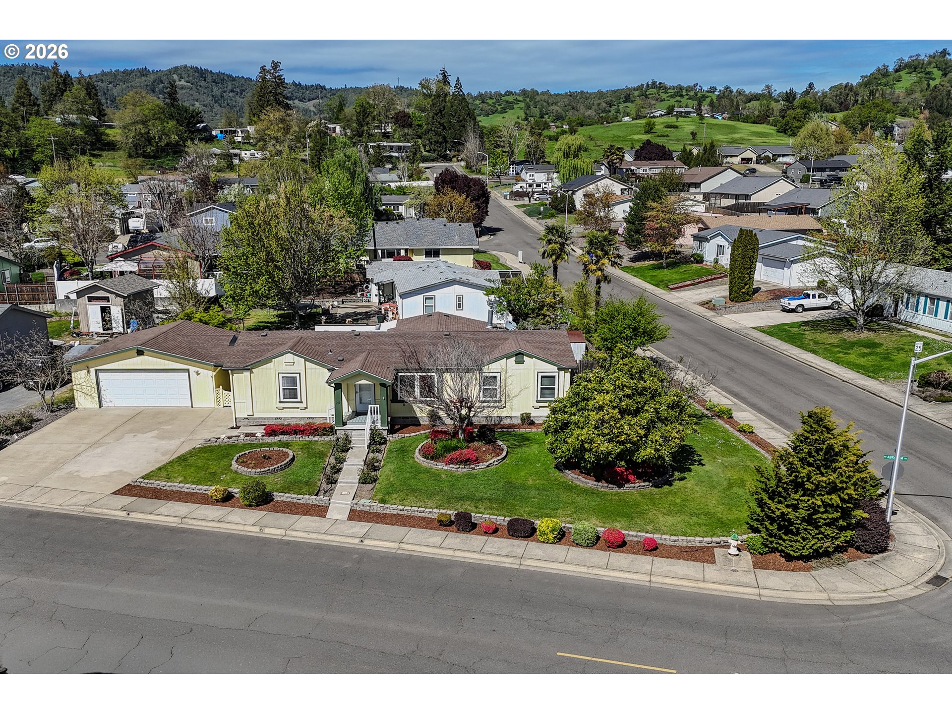 210 Northwest Timothy Avenue Winston, OR 97496 - Photo 39 of 48 an aerial view of multiple house