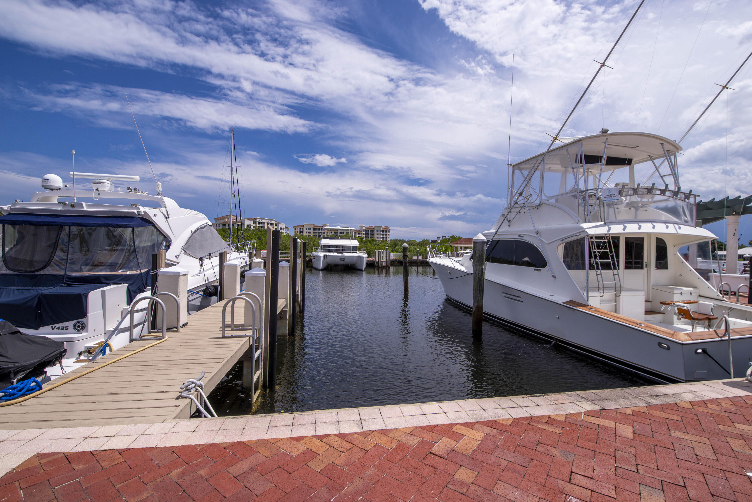 348 Highway 1 Jupiter, FL 33477 - Photo 22 of 28 Jupiter Yacht Club