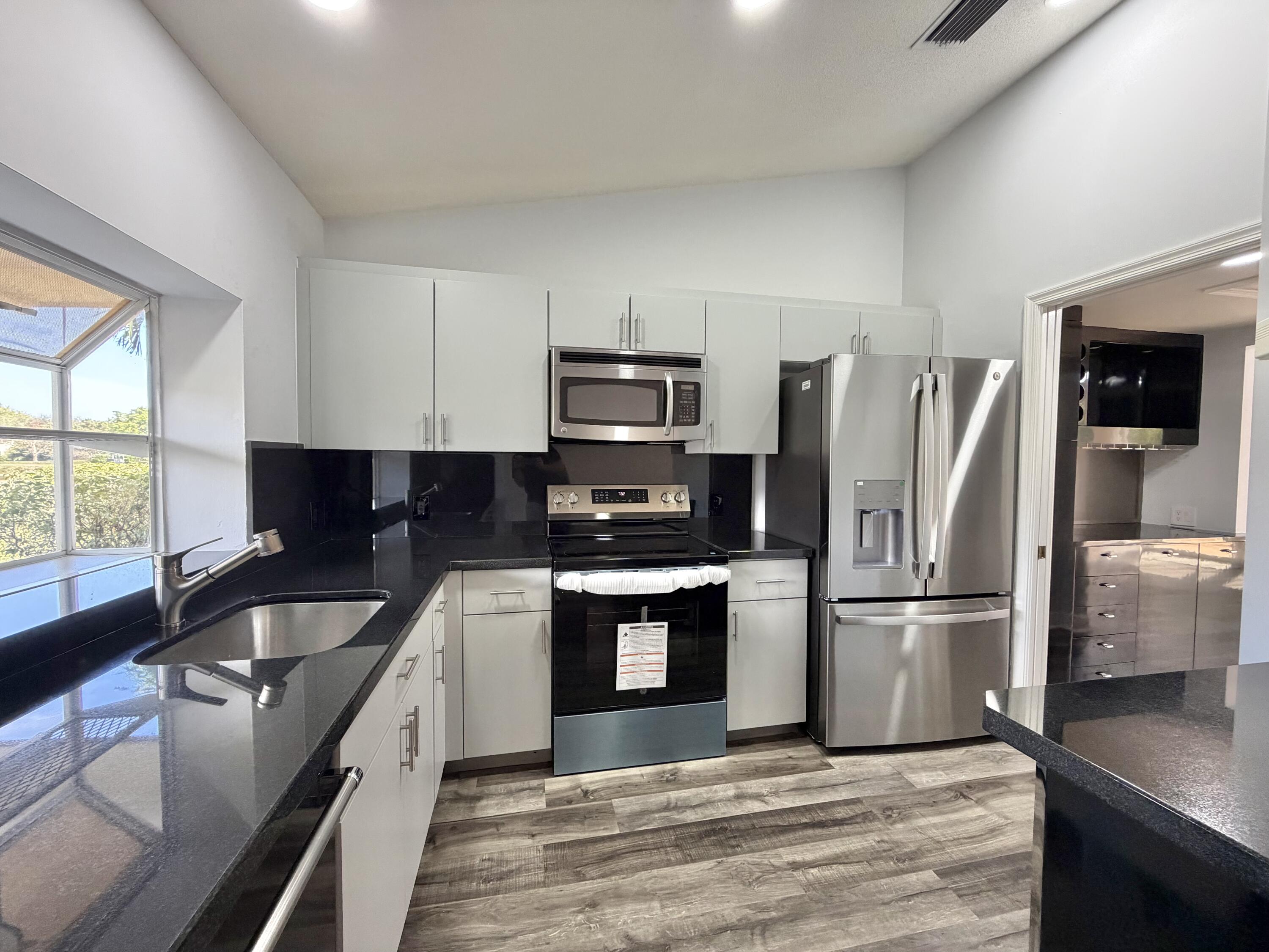 3687 Mykonos Court Boca Raton, FL 33487 - Photo 30 of 45 IMG_E0575