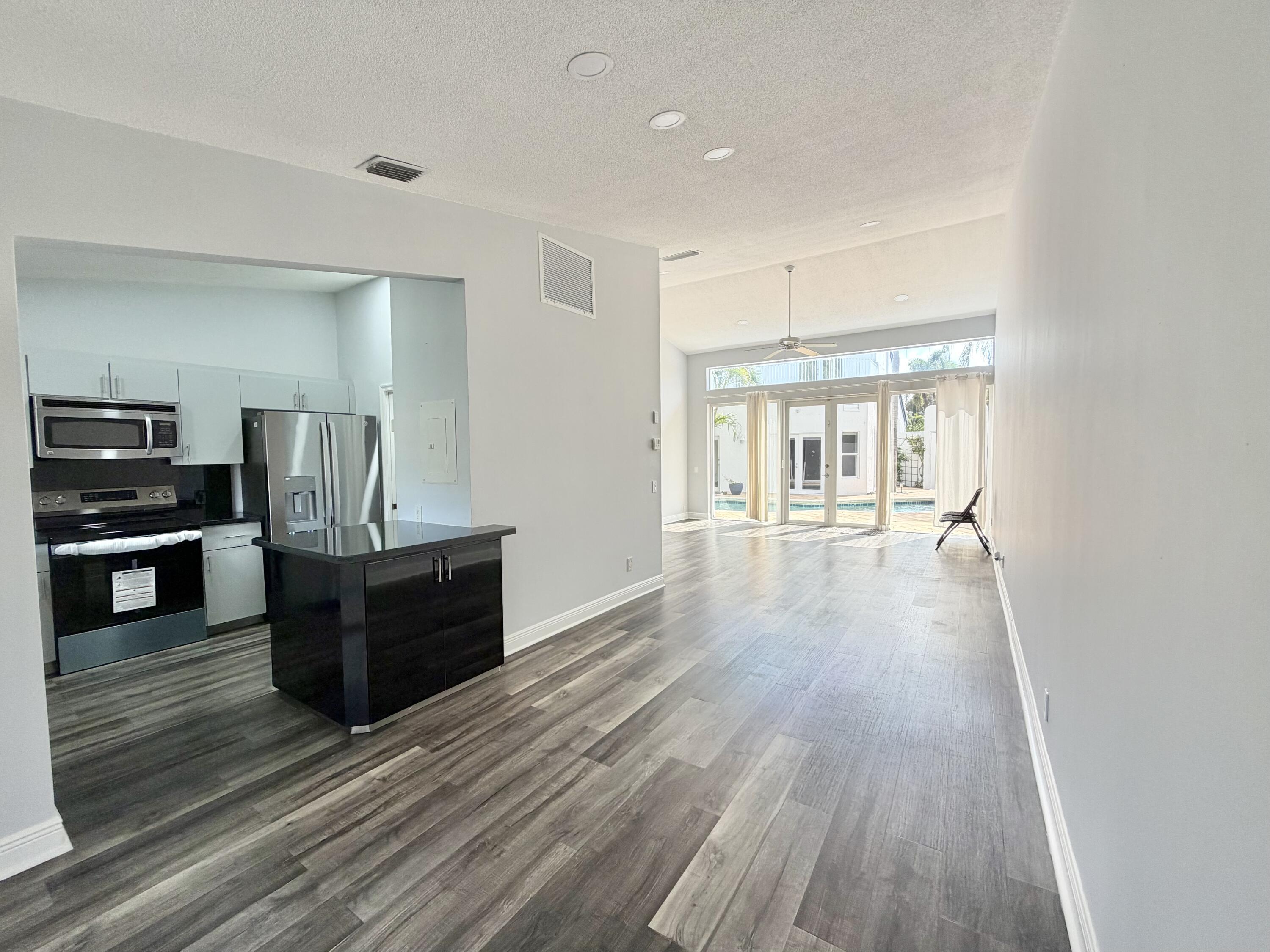 3687 Mykonos Court Boca Raton, FL 33487 - Photo 31 of 45 IMG_E0576