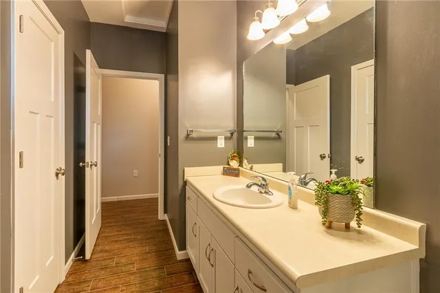 $229,900 | 347 Florida Street, Lawrence, KS 66044