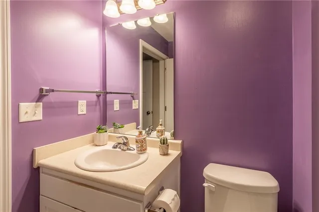 $229,900 | 347 Florida Street, Lawrence, KS 66044