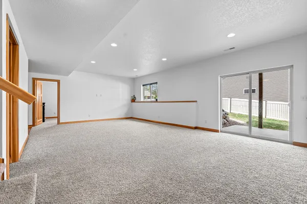 $549,000 | 830 Wagon Drive, West Salem, WI 54669