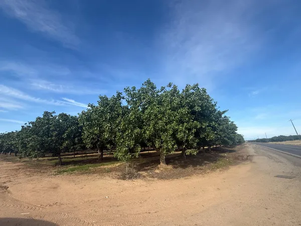 $200,000 | 20349 Brightwood Road, Madera, CA 93638