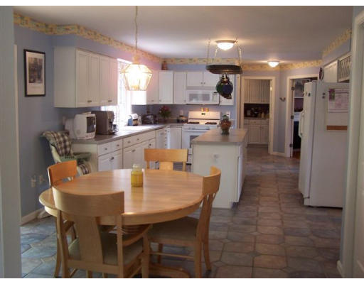 31 Bartlett Road Methuen, MA 01844 - Photo 16 of 18 Gallery Image 16