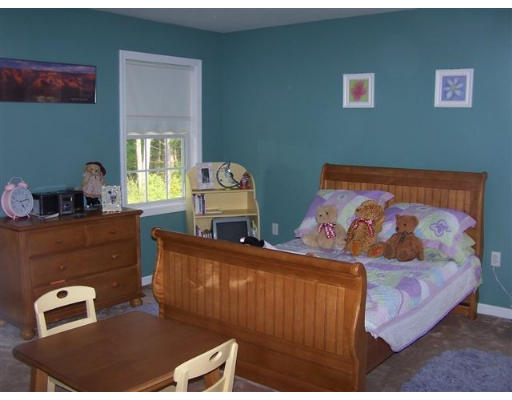 31 Bartlett Road Methuen, MA 01844 - Photo 8 of 18 Gallery Image 8