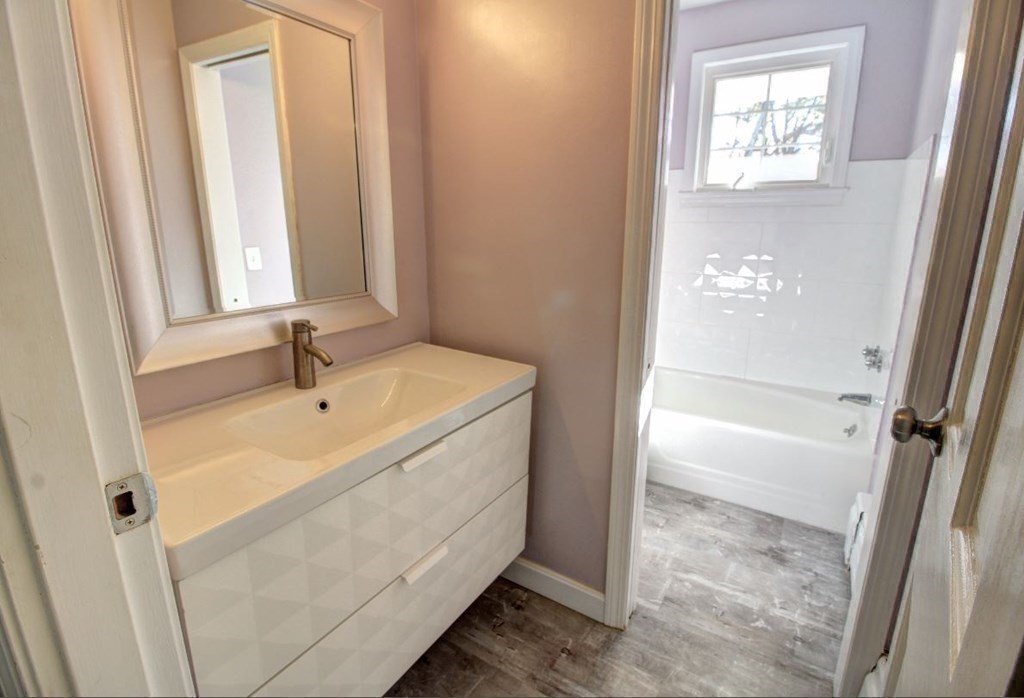 290 Northfield Road Lunenburg, MA 01462 - Photo 14 of 31 Gallery Image 14