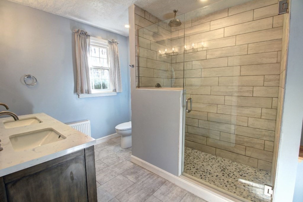290 Northfield Road Lunenburg, MA 01462 - Photo 17 of 31 Gallery Image 17
