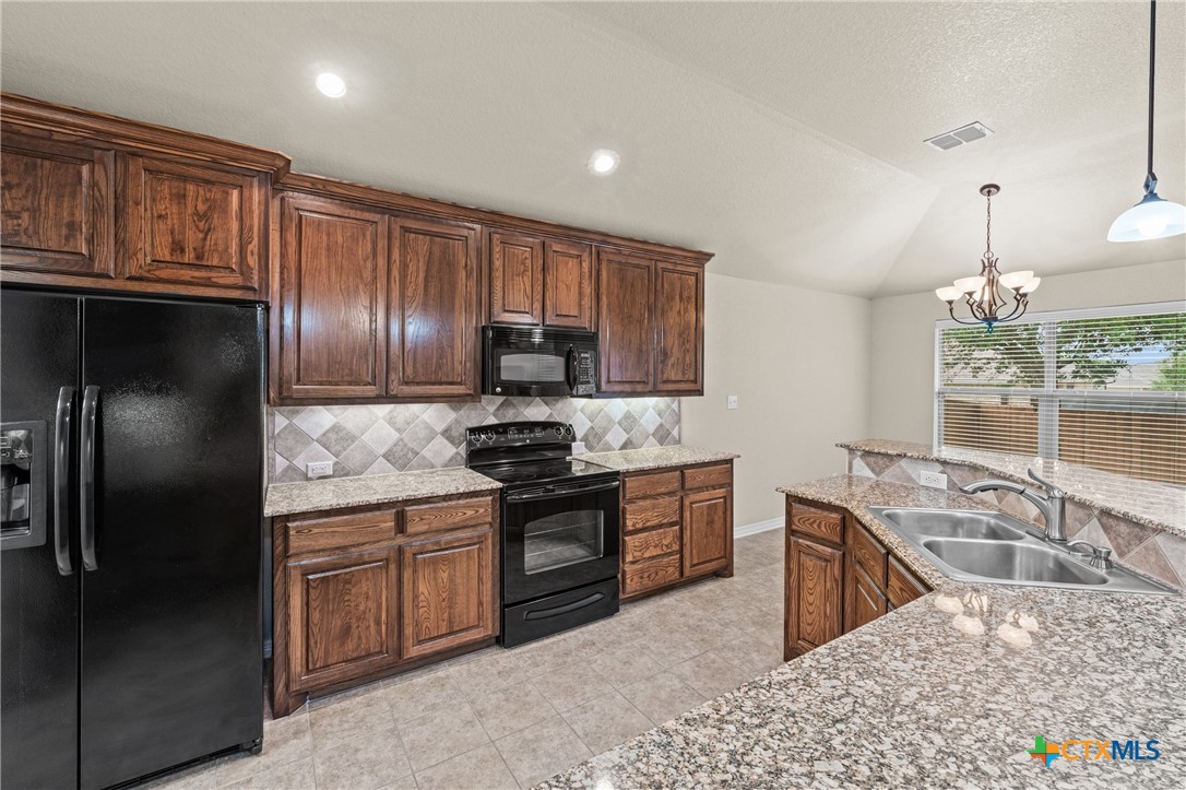 5015 Karla Way Temple, TX 76502 - Photo 10 of 31