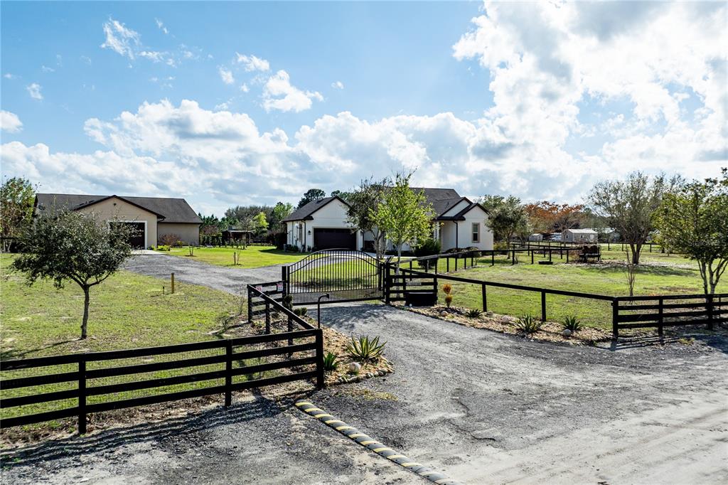 21210 Horse Ranch Road Mount Dora, FL 32757 - Photo 1 of 68