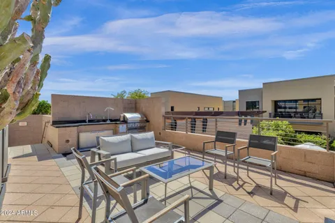 $1,180,000 | 15215 North Kierland Boulevard, Unit 436, Scottsdale, AZ 85254