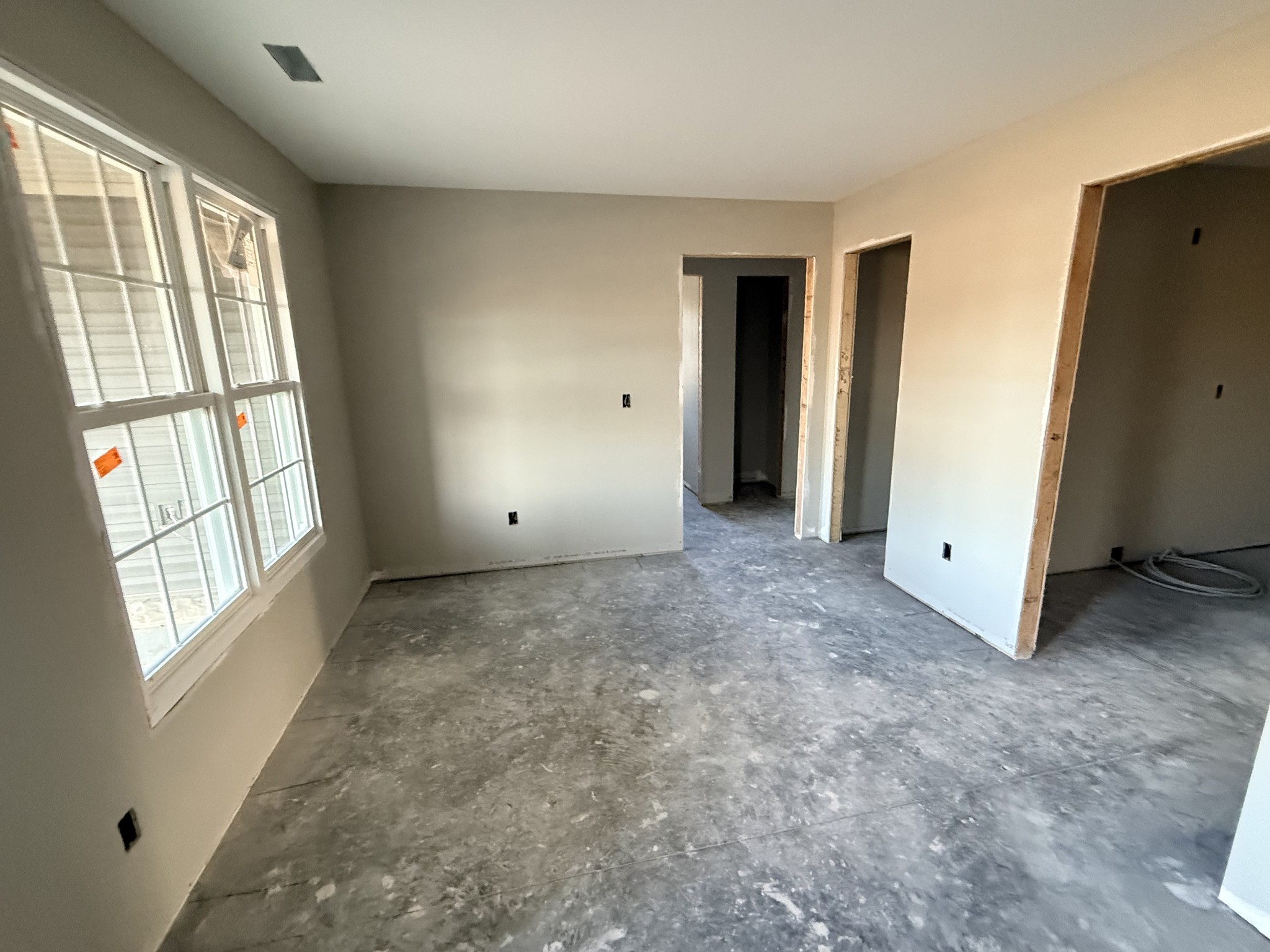 418 Ridge Street Manchester, TN 37355 - Photo 10 of 16 a view of an empty room with a window