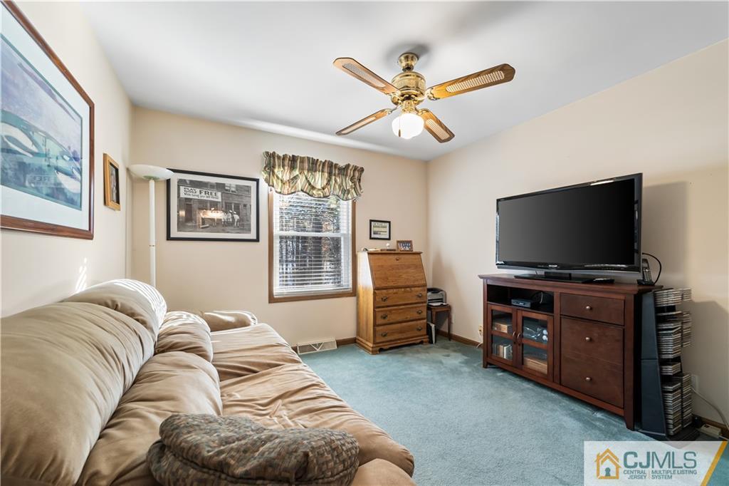 196 Old Forge Road Monroe Township, NJ 08831 - Photo 19 of 25