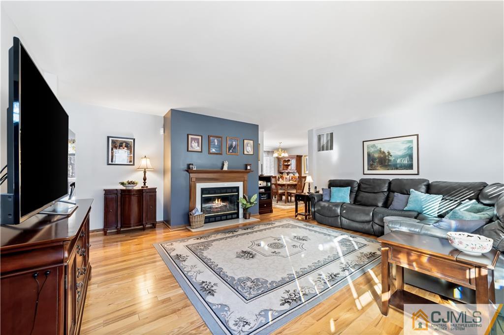 196 Old Forge Road Monroe Township, NJ 08831 - Photo 5 of 25