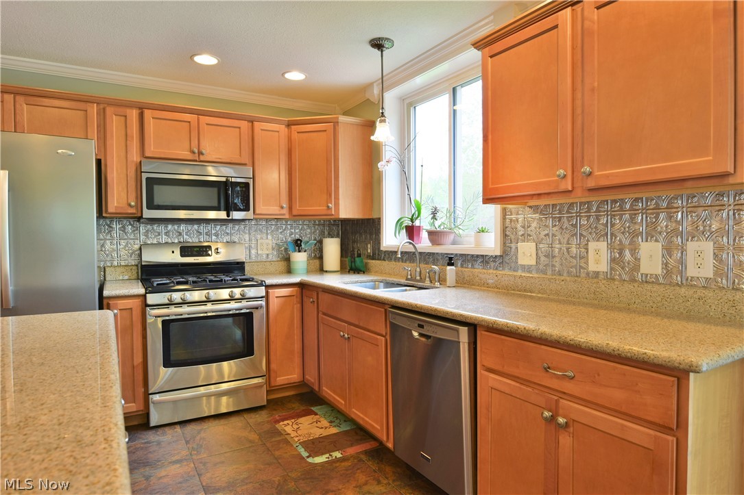 192 Pheasant Run Road Southeast Warren, OH 44484 - Photo 10 of 35 Gallery Image 10