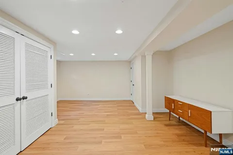 $1,349,000 | 601 Ackerman Avenue, Ho-Ho-Kus, NJ 07423