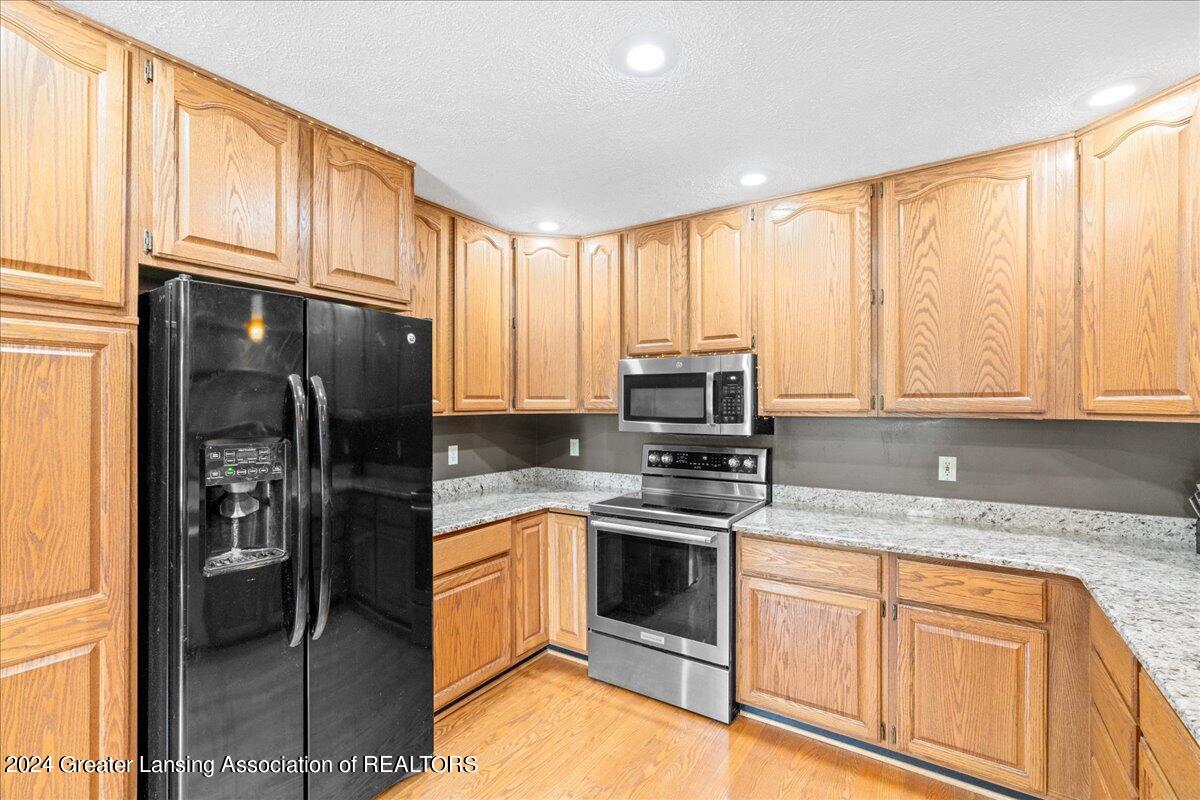 1528 Rabbit Ridge Charlotte, MI 48813 - Photo 19 of 52 39-Media Jett - 33