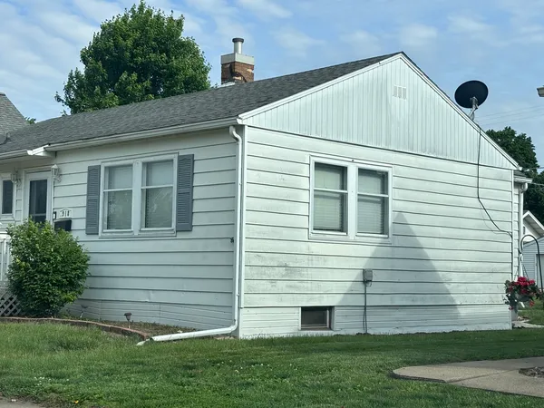 $149,900 | 918 14th Avenue, Fulton, IL 61252