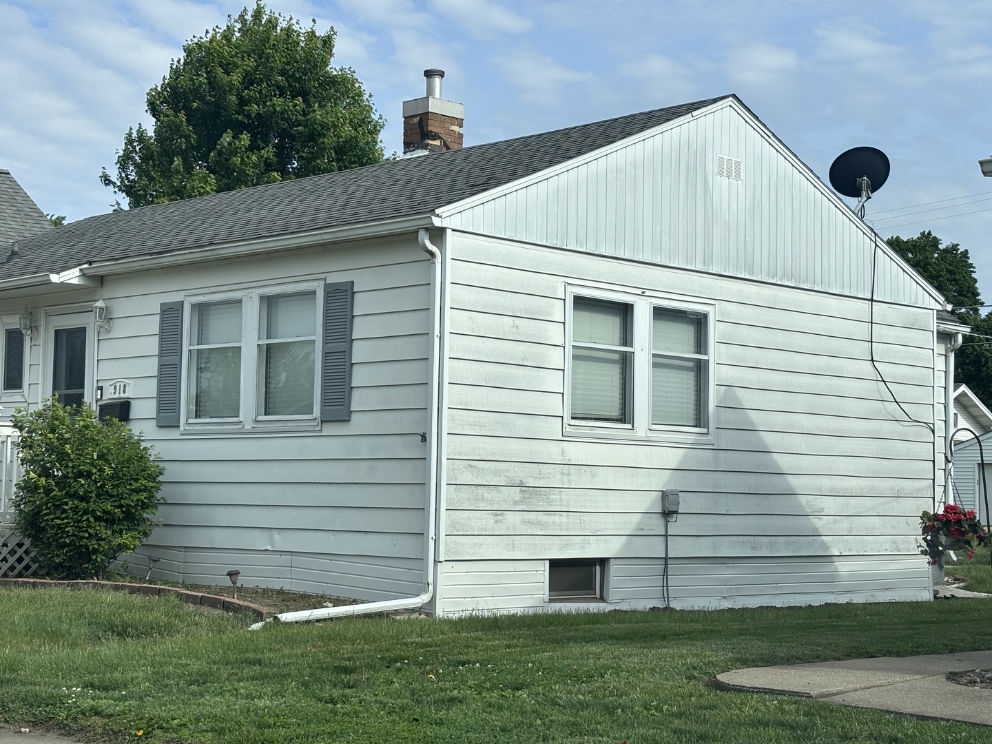 918 14th Avenue Fulton, IL 61252 - Photo 1 of 25
