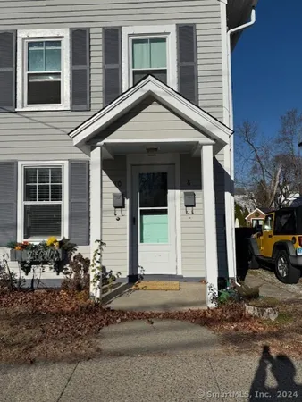 $1,995 | 10 Central Avenue, Milford, CT 06460
