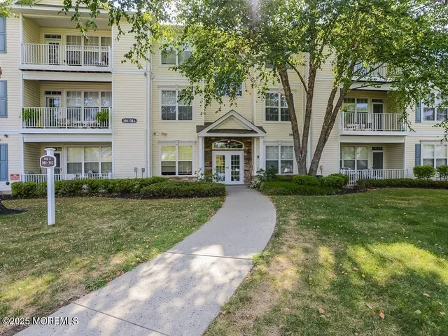 $2,800 | 304 St Andrews Place, Unit 3214, Manalapan, NJ 07726