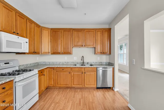 $2,800 | 304 St Andrews Place, Unit 3214, Manalapan, NJ 07726