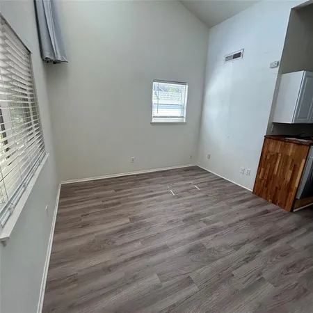 $1,350 | 1106 West 22nd 1/2 Street, Unit 7, Austin, TX 78704