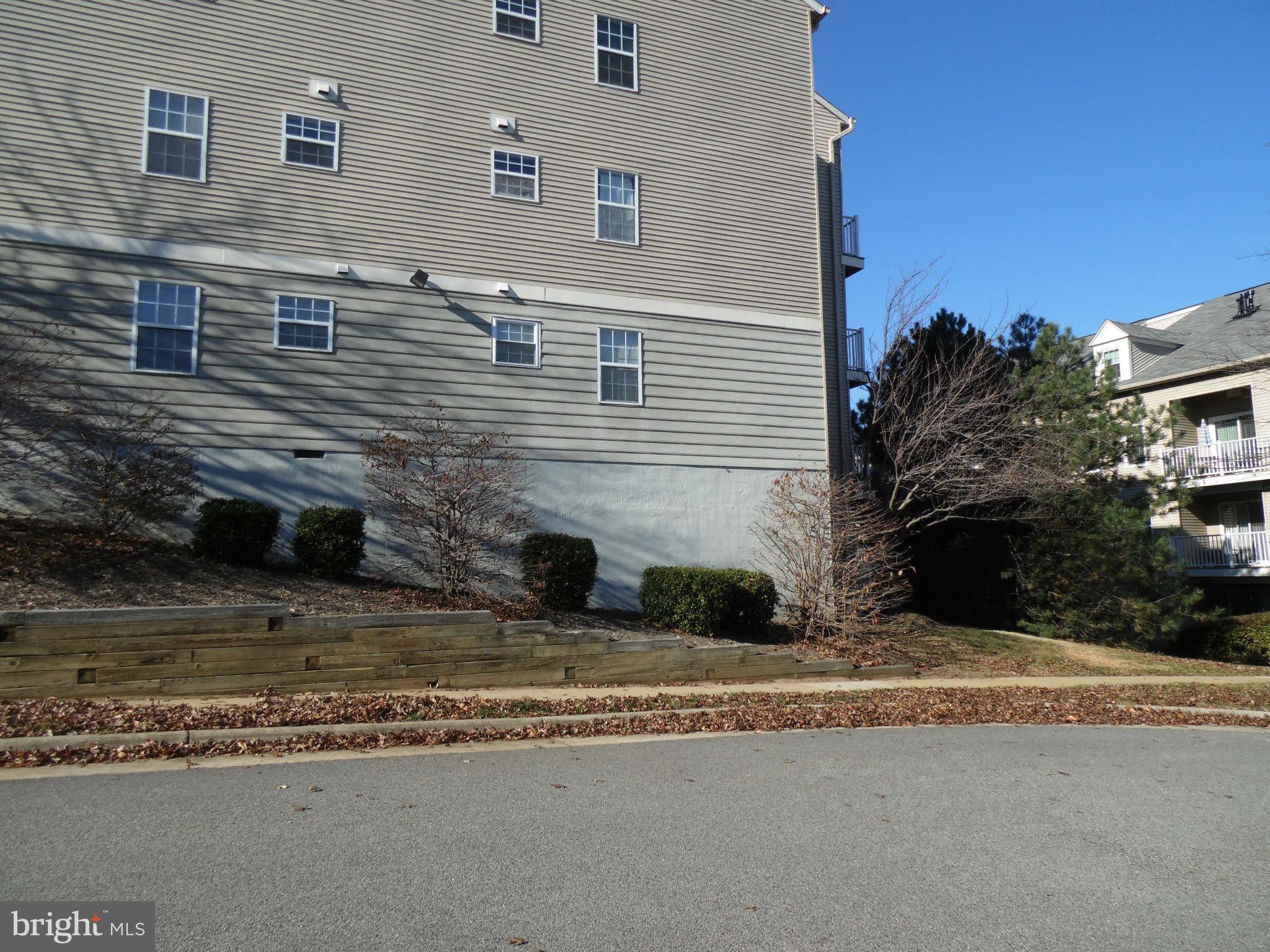 1024 Gardenview Loop, Unit 102 Woodbridge, VA 22191 - Photo 22 of 28 Exterior (General)